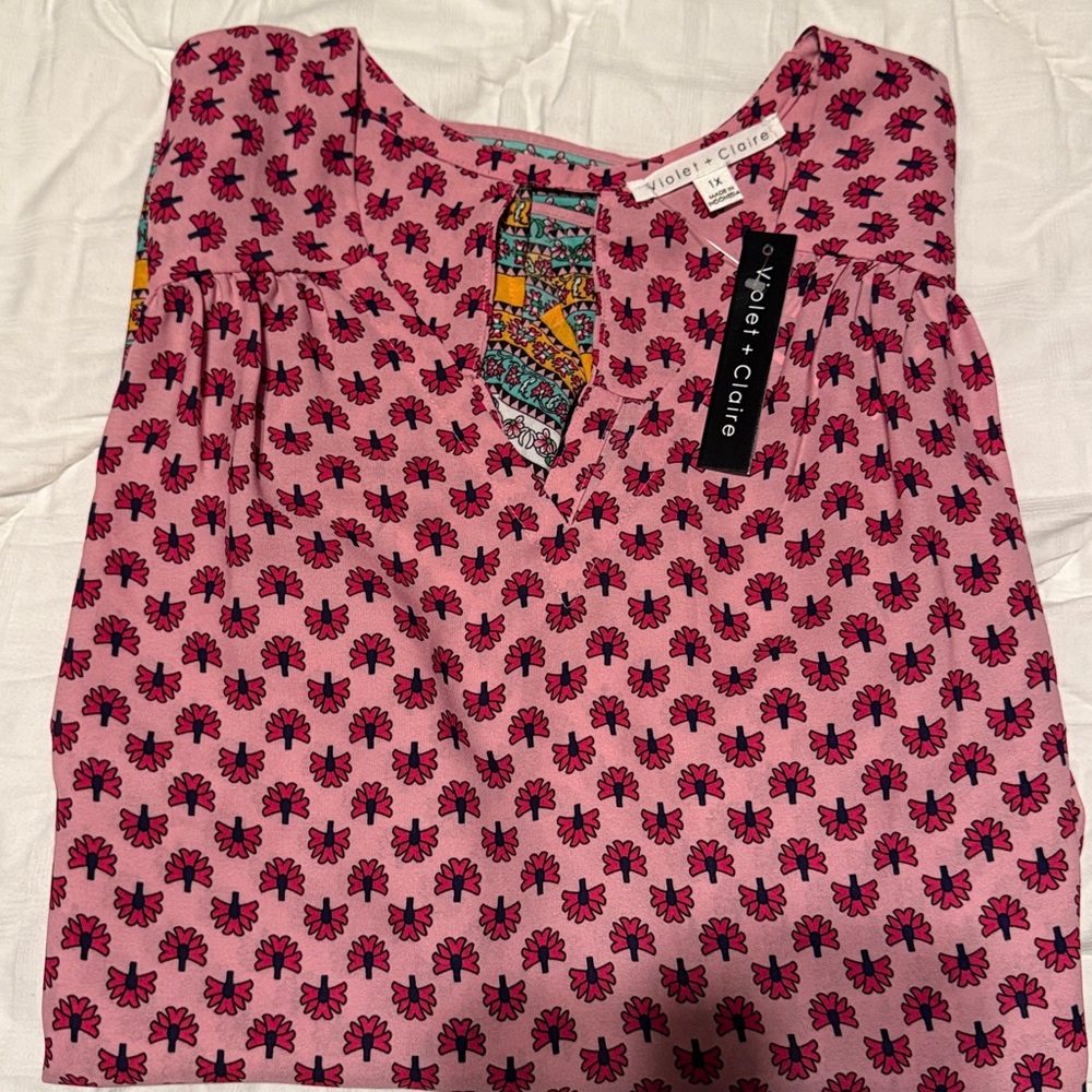 Violet & Claire Pink Floral Top